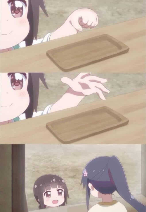Loli pagando y comprando Loli pagando y comprando