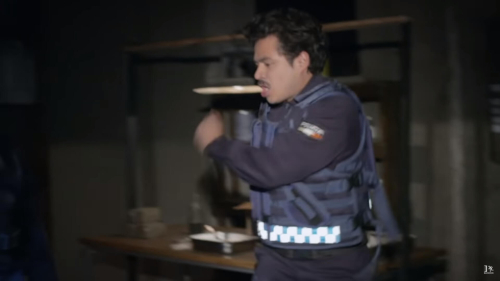 Me están dando ganas de bailar un pinche cumbion bien loco Me están dando ganas de bailar un pinche cumbion bien loco