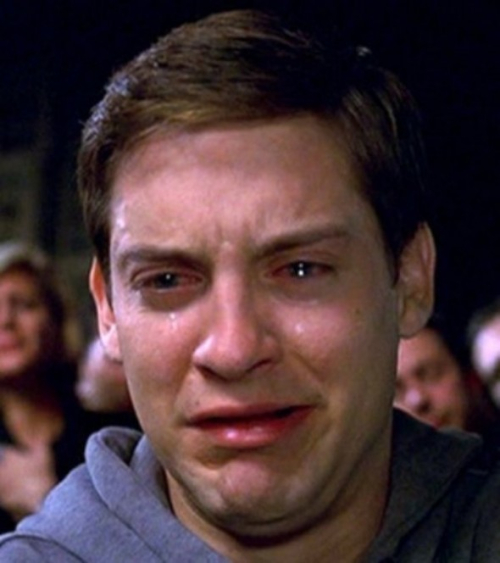 Peter Parker llorando