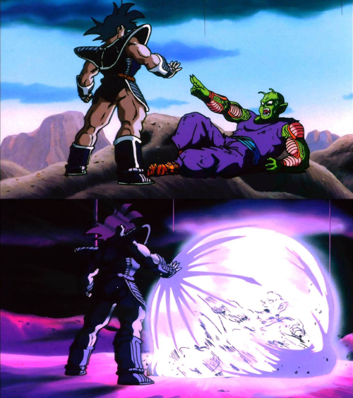 Turles atacando a Piccolo Turles atacando a Piccolo