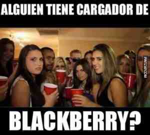 ¿Alguien tiene cargador de BlackBerry?